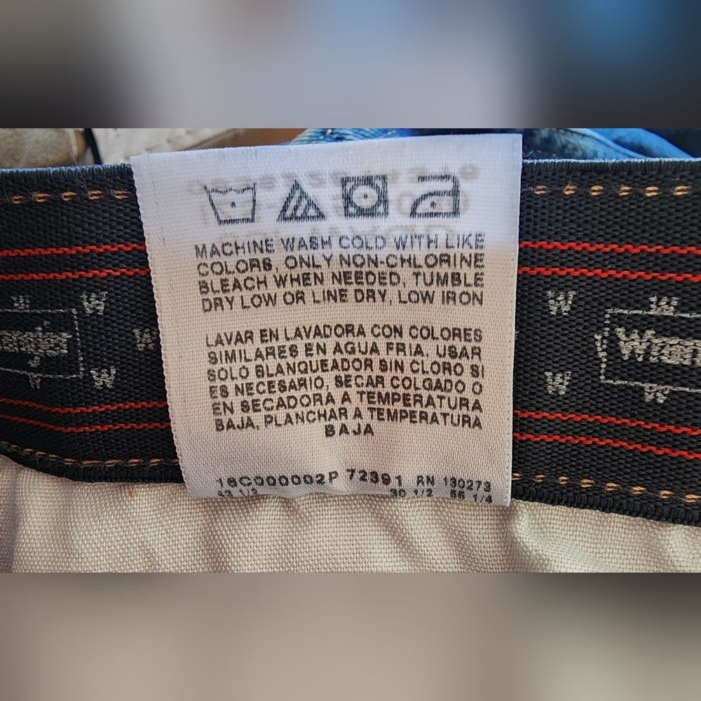 Wrangler Men's Blue Jeans - Picture 15 of 16